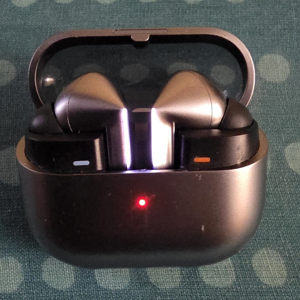 Samsung Earbud Headphones - Black - Picture 3 of 7